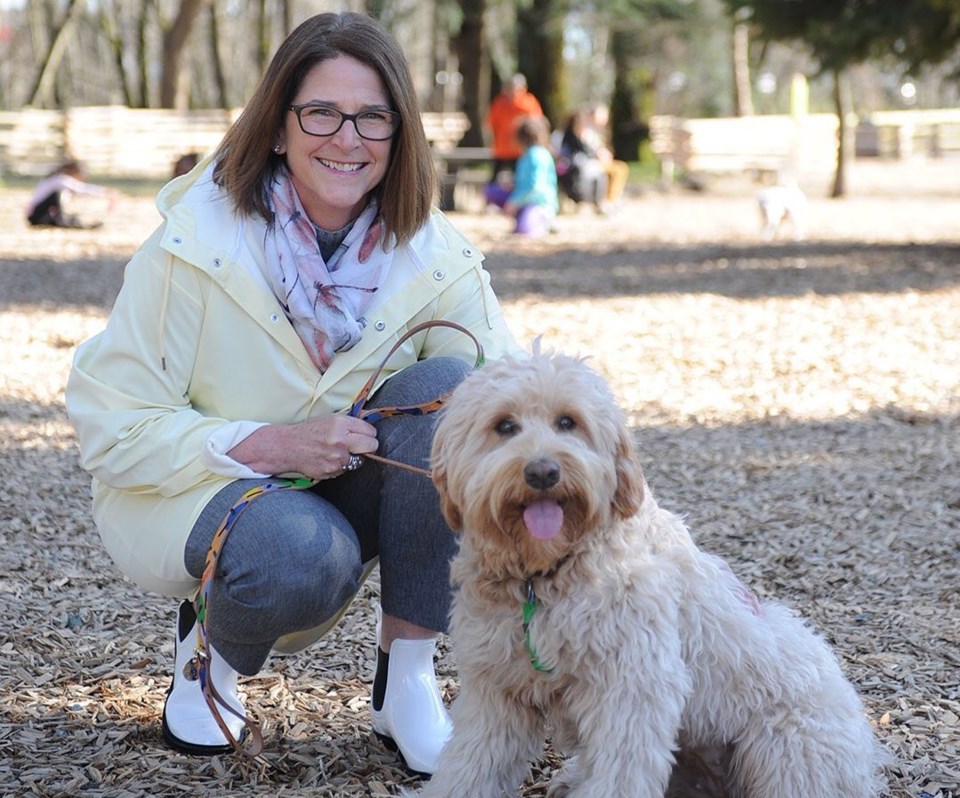 Linda Buchanan and dog bailey 