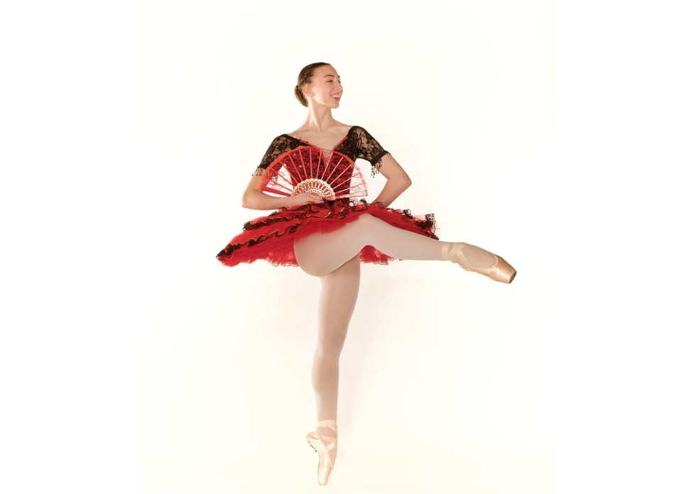 Ballet dancer Caitlin Smart 2 credit Kehree Lacasse, Vanleena Dance Academy WEB