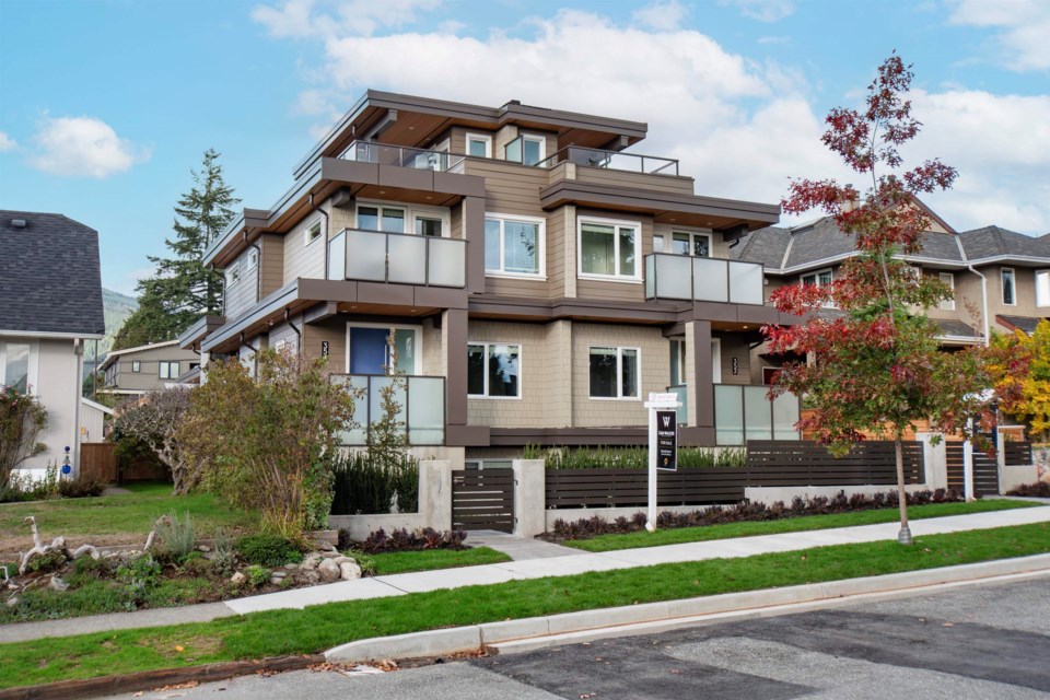 354-14th-west-street-townhouse