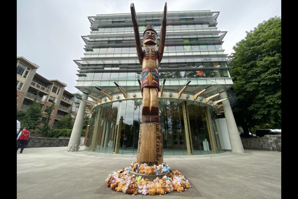North Vancouver School District’s Indigenous Education team placed 215 teddy bears at the education services centre Welcome Pole for the 215 children found buried at the Kamloops Residential School. 