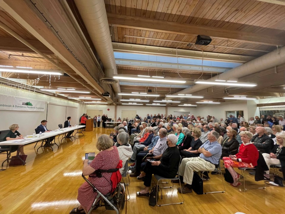 crowd WV mayors debate