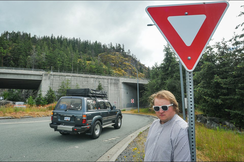 Gleneagles resident Brett Davidson said he reached out to municipal staff and the Ministry of Transportation to express concerns about the safety of highway-adjacent signage in West Vancouver. | Paul McGrath / North Shore News 