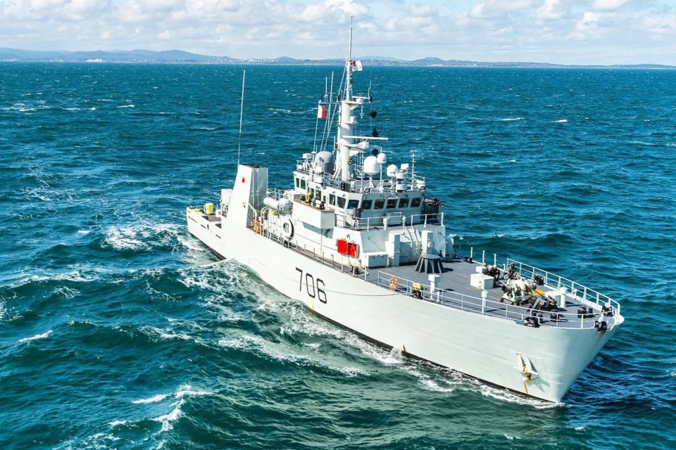 hmcs-yellowknife-north-vancouver