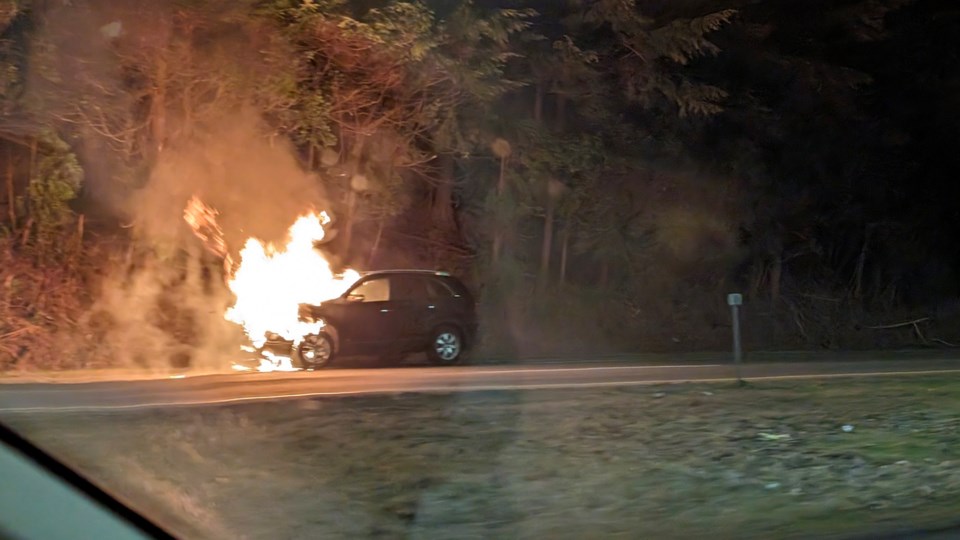 vehicle-fire-north-vancouver