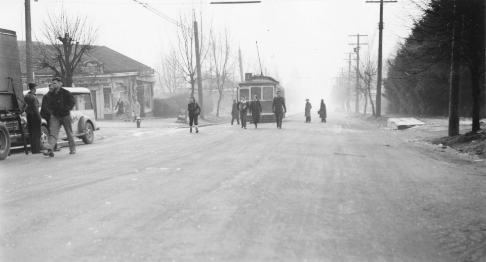streetcar-at-windsor-road