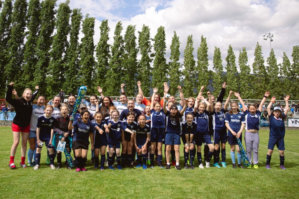 Group Picture - Altitude Football Club Credit - Beau Chevalier