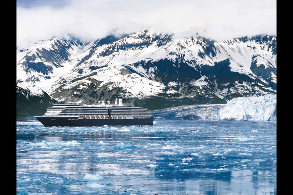 Experience Glacier Bay, Alaska with Holland America Line. (Image via CruisePlus Travel)