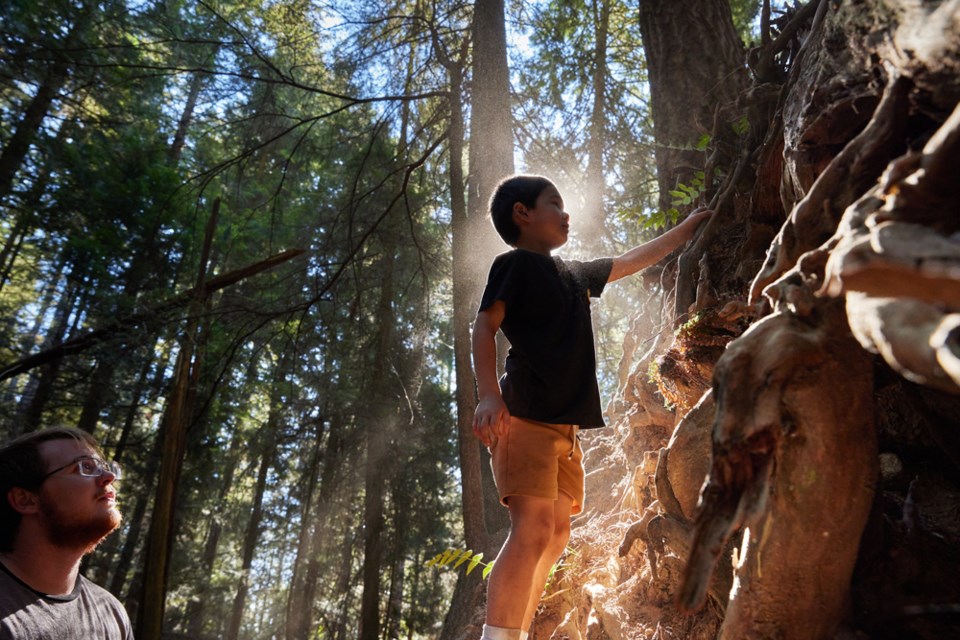 Learning in, with and from nature has countless benefits for a student's motivation, mental health and overall engagement in life-long learning. 