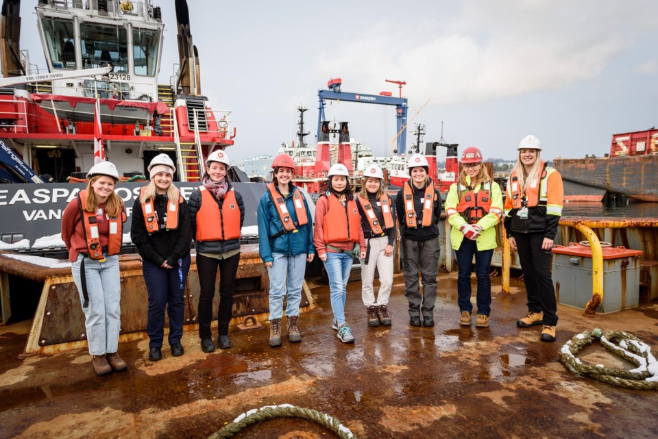 seaspan-womeninmarine-21stops-1