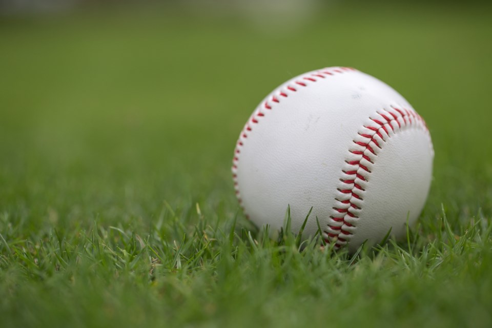 baseball-manusapon-kasosod-get