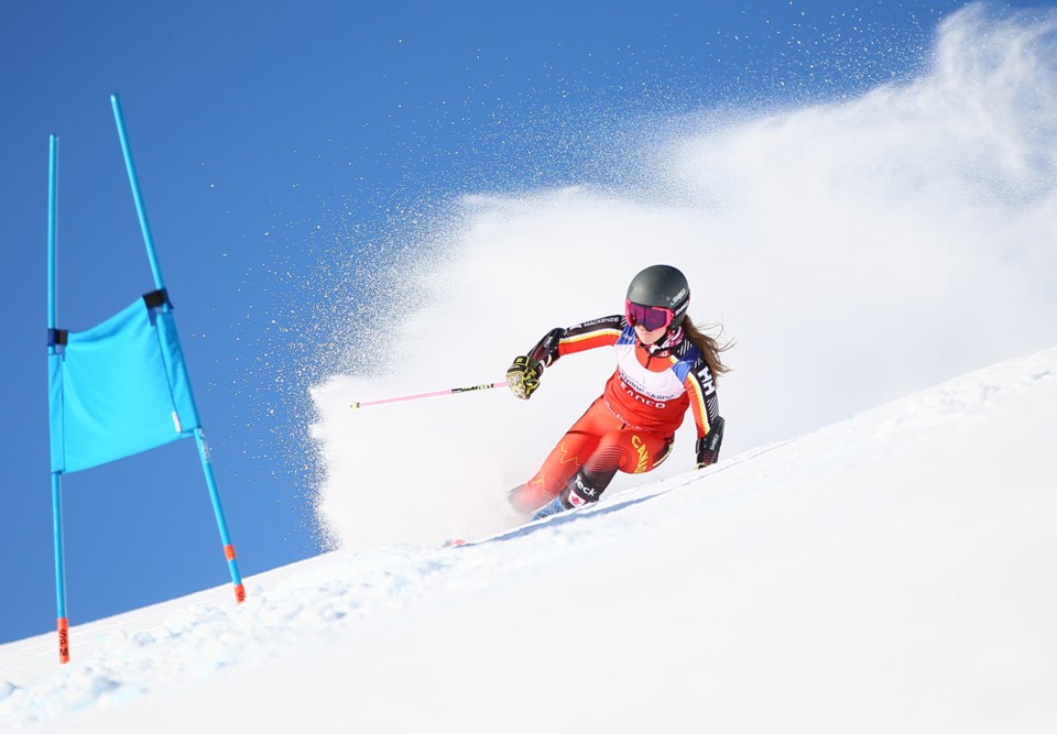 Mollie skiing WEB credit Alpine Canada Alpin