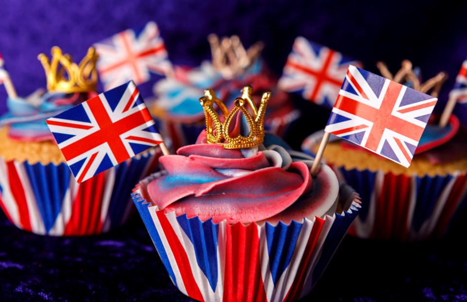 coronation-cupcakes