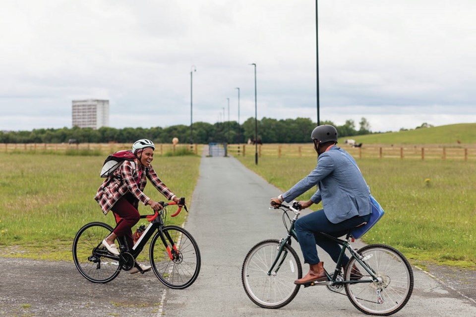 web1_cyclists-passing-gettyimages