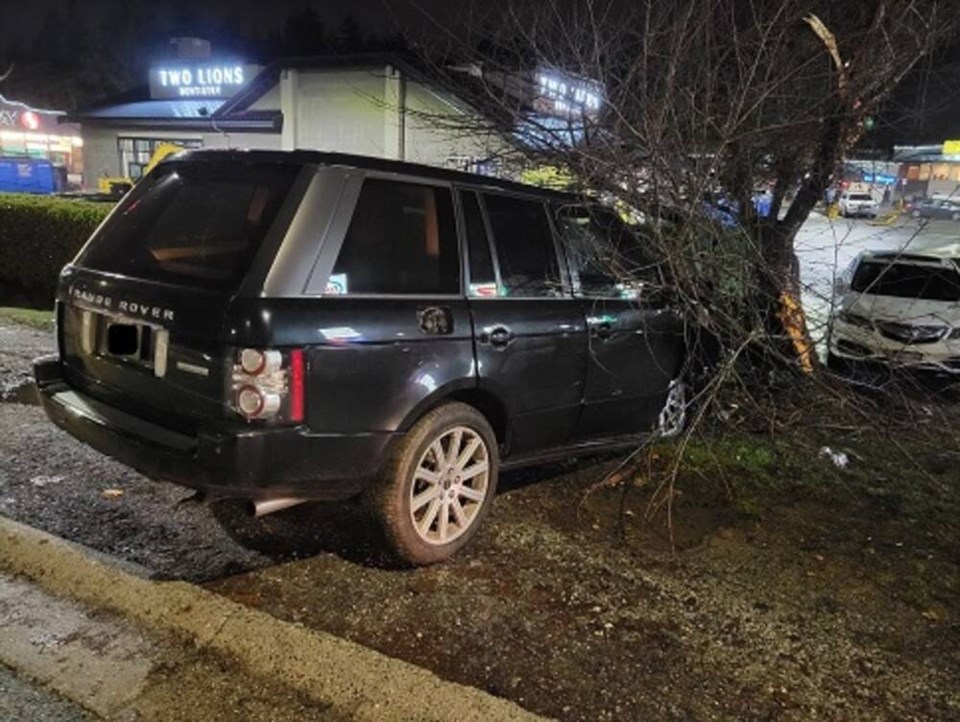 web1_range-rover-crashed-lrg