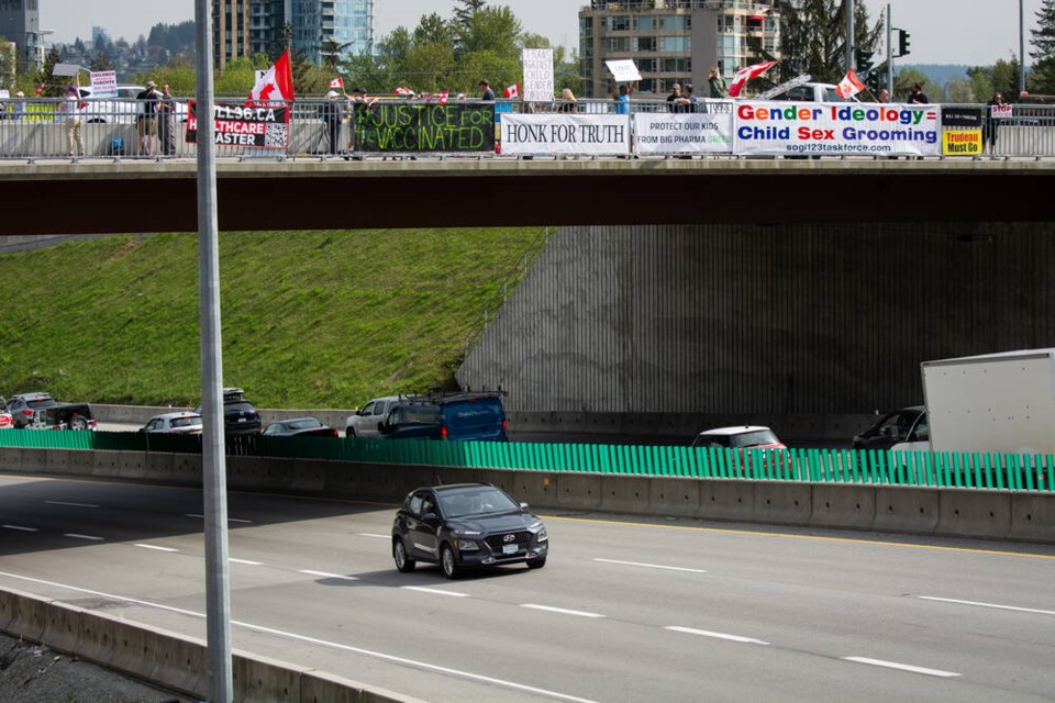 web1_20230504-north-vancouver-highway-demonstrators