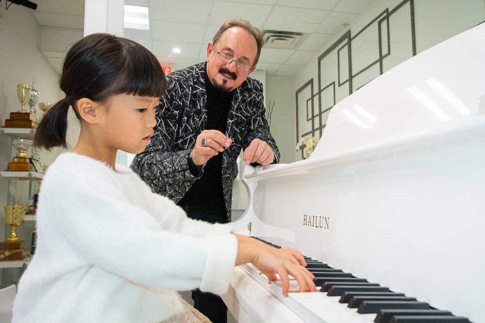 web1_west-vancouver-piano-prodigies-charlotte-lee-nick-sergienko