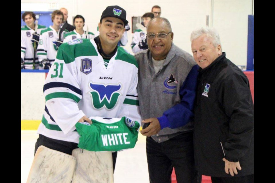 Evan Paul (left) presents an honourary jersey to former pro hockey player Alton White in February 2023. Paul recently joined the Wolf Pack this January. Previously he played for the Port Coquitlam Trailblazers and the White Rock Whalers. | White Rock Whalers / X 