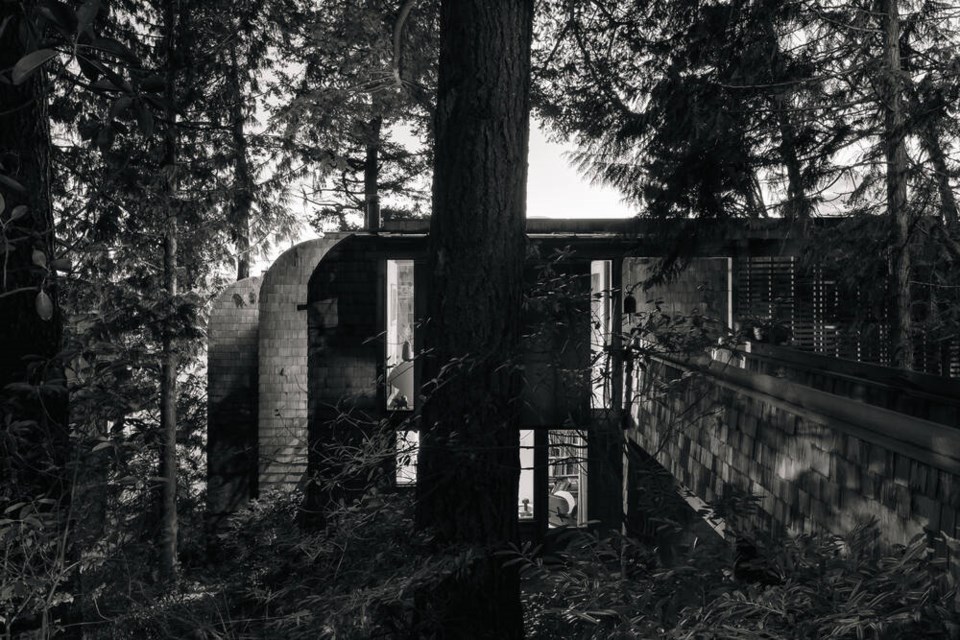 A view of the home from the laneway. | The White Space Co.