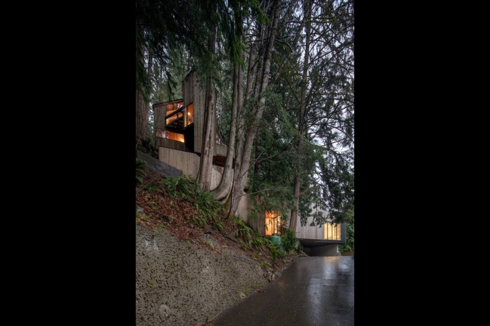 The two studios overlook the driveway below. | Courtesy of West Coast Modern