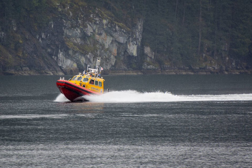 web1_north-vancouver-wildfire-exercise-operation-jubilee---rcmsar-boat