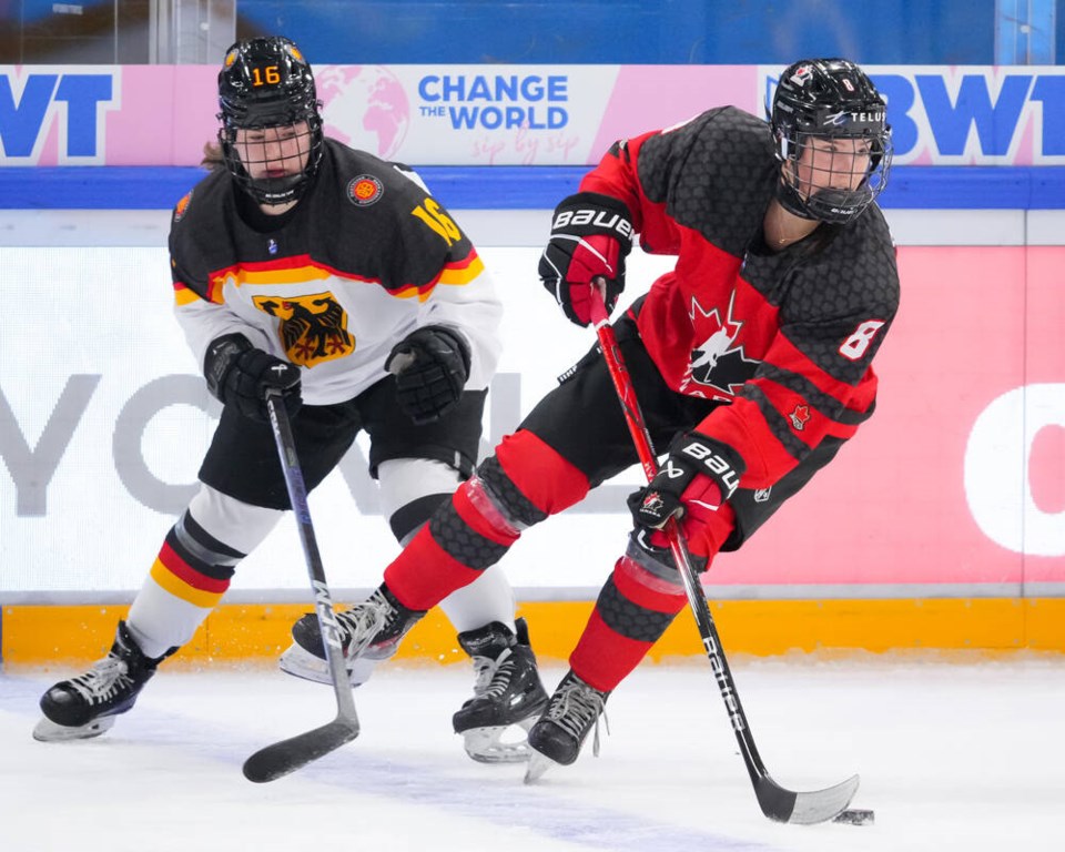web1_chloe-primerano-germany-team-canada