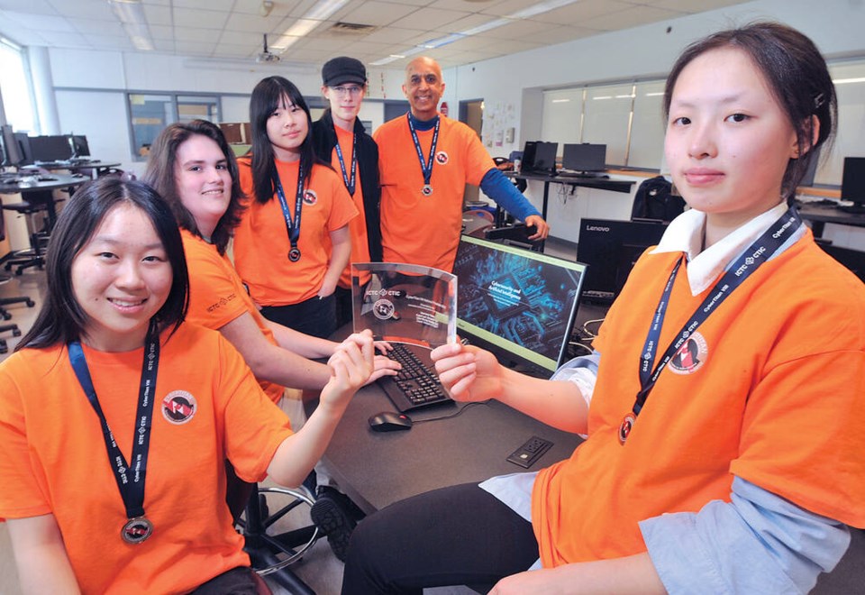 web1_nsn-250523-wv-school-cybersecurity-team