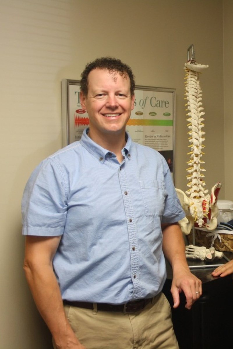 Students find chiropractic treatment for neck pain caused by extended telephone use