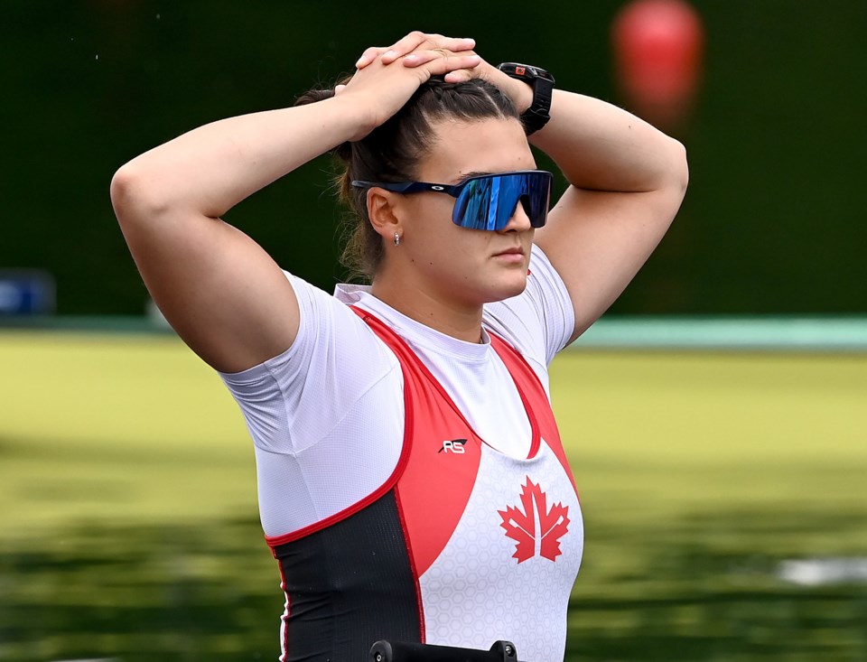 abby-dent-rowing