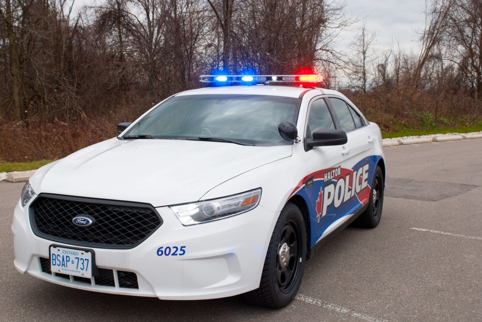Pioneer Nighttime Residential Break & Enters Ford Halton Regional Police Car, Police Crime