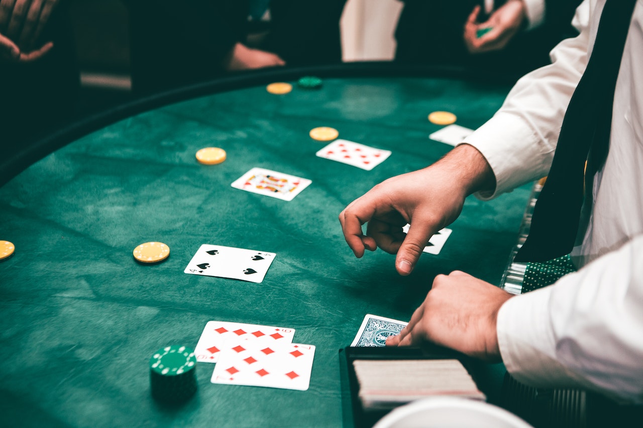 Dealer at a casino | Pexels