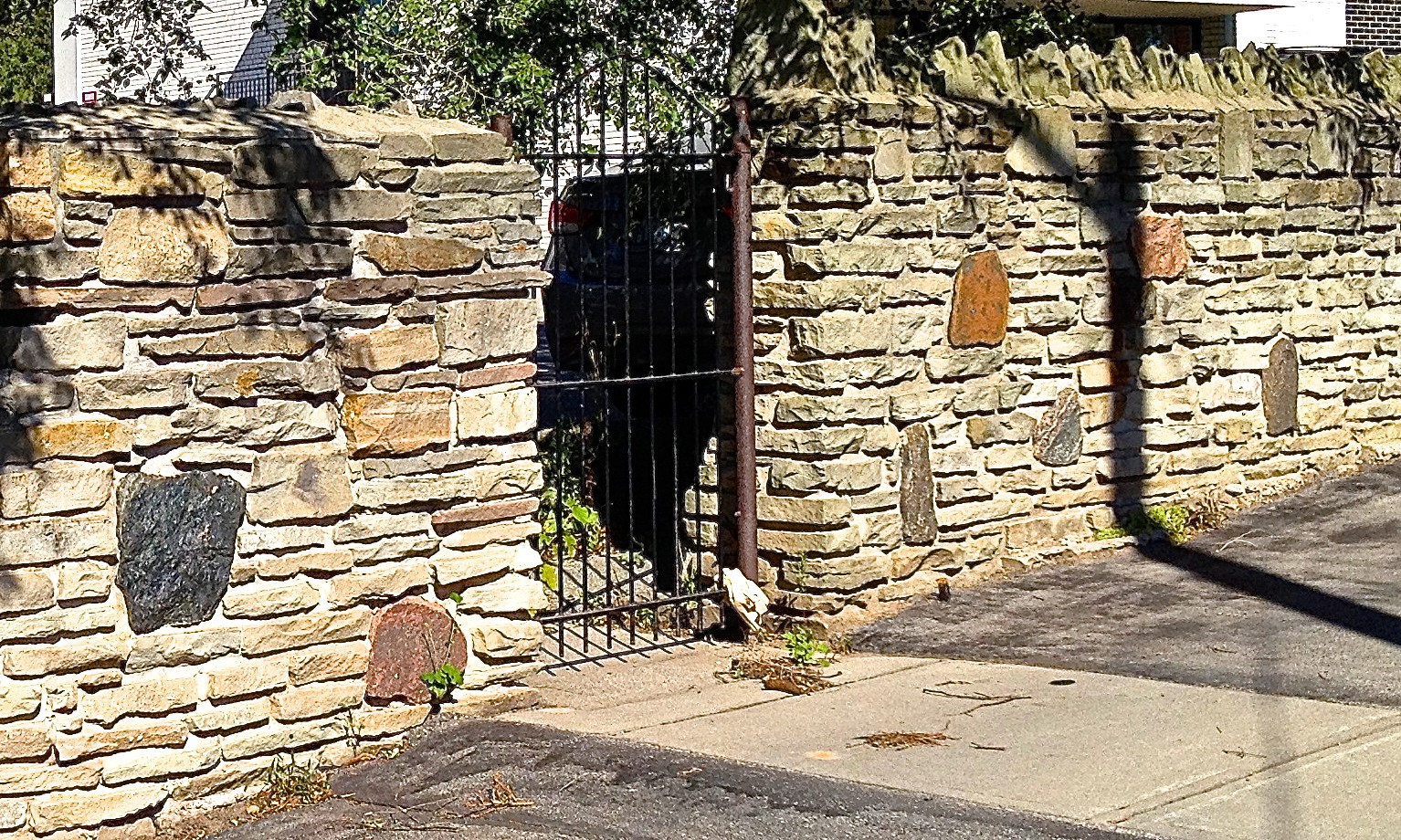 Oakville News - Stone Wall  &  Gate  on Bartos