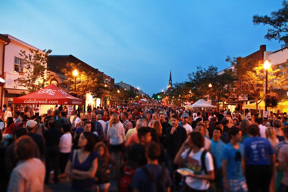 41st Midnight Madness Crowd | Downtown Oakville BIA