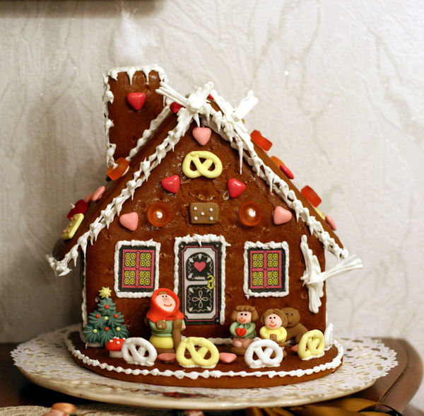 Decorated ginger bread house: Oakville News