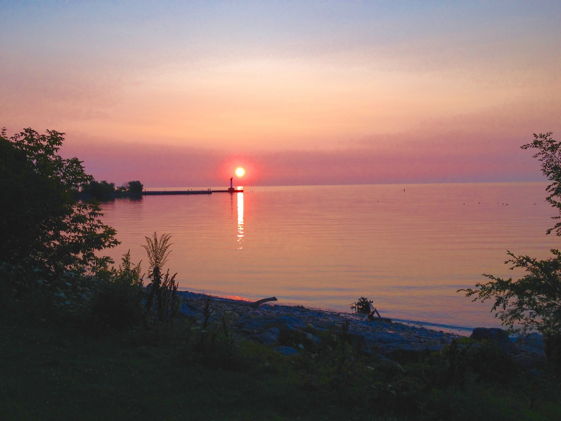 Sunrise over Lake Ontario by Oakville Pier | OakvilleNews.Org