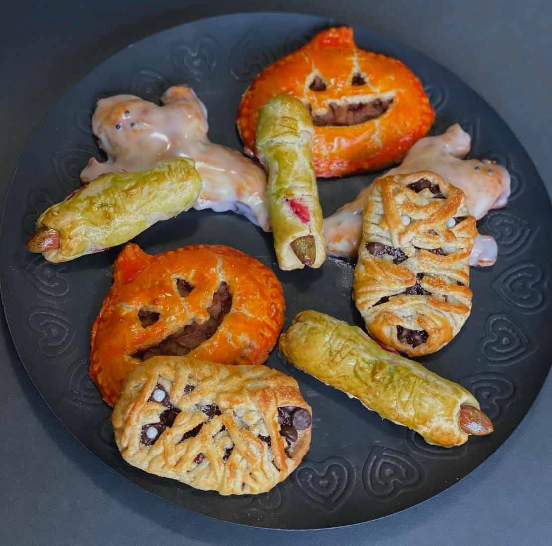 Halloween Themed Mini Hand Pie Recipes | Michele Bogle