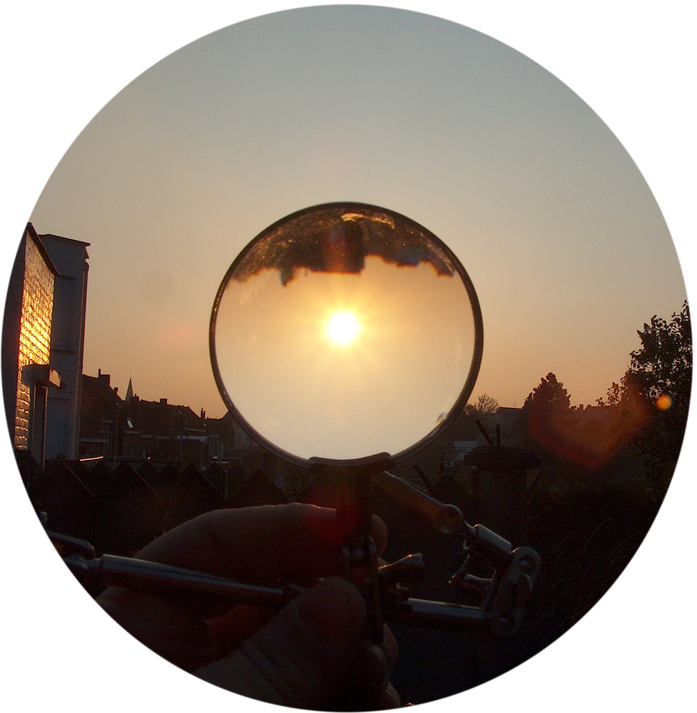 magnifying lens | fdecomite via Foter.com  -  CC BY