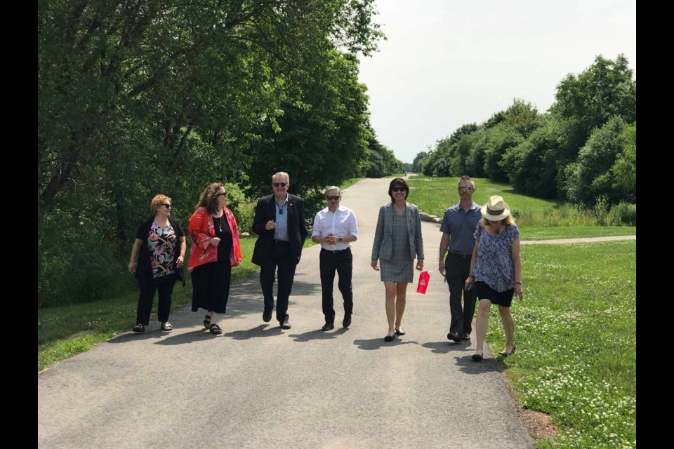 66578783_619299201898243_4891103138867576832_n | The entourage of officials walking at the Crosstown Heritage Trail.