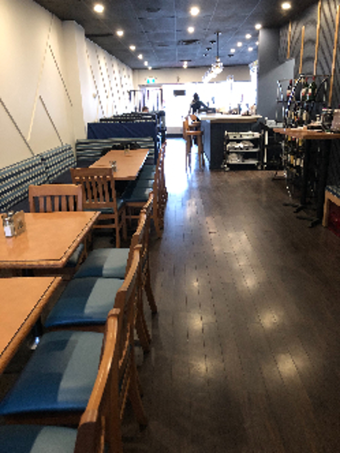 Blue Ice Bar and Restaurant in Oakville | Blue ice Bar and Restaurant