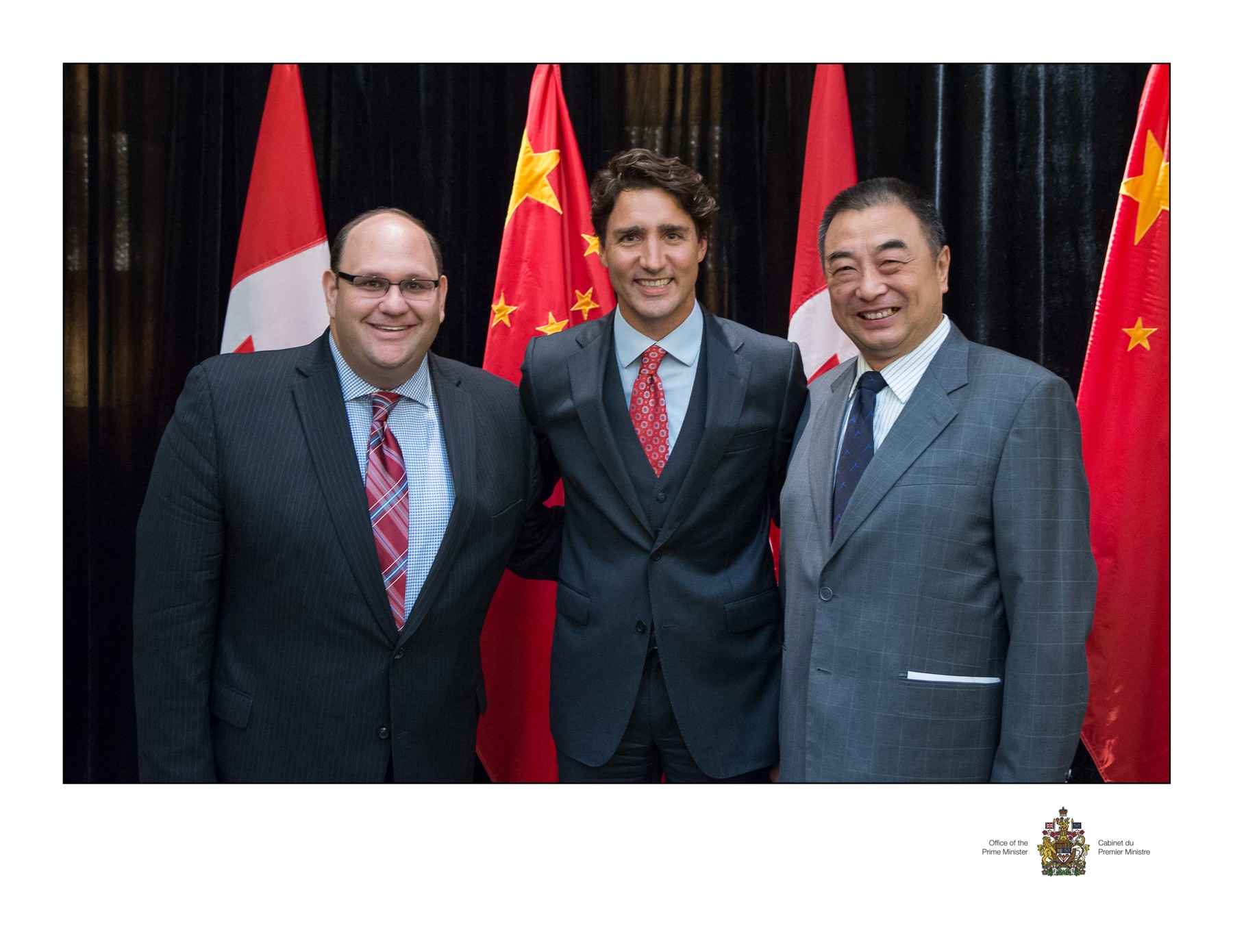 Left-to-right-Michael-Rubinoff-Associate-Dean-at-Sheridan-College-Prime-Minister-Justin-Trudeau-Yang-Shaolin-General-Manager-of-the-Shanghai-Dramatic-Arts-Centre.jpg | Left-to-right-Michael-Rubinoff-Associate-Dean-at-Sheridan-College-Prime-Minister-Justin-Trudeau-Yang-Shaolin-General-Manager-of-the-Shanghai-Dramatic-Arts-Centre.jpg | Government of Canada