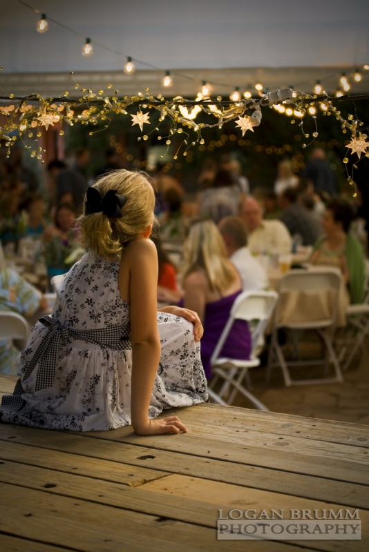 Young girl over looking an evening party outside | a href="https: -  - www.flickr.com - photos - lbrummphoto - 4785344409 - ">Logan Brumm Photography and Design  -  Foter  -  CC BY-ND 2.0