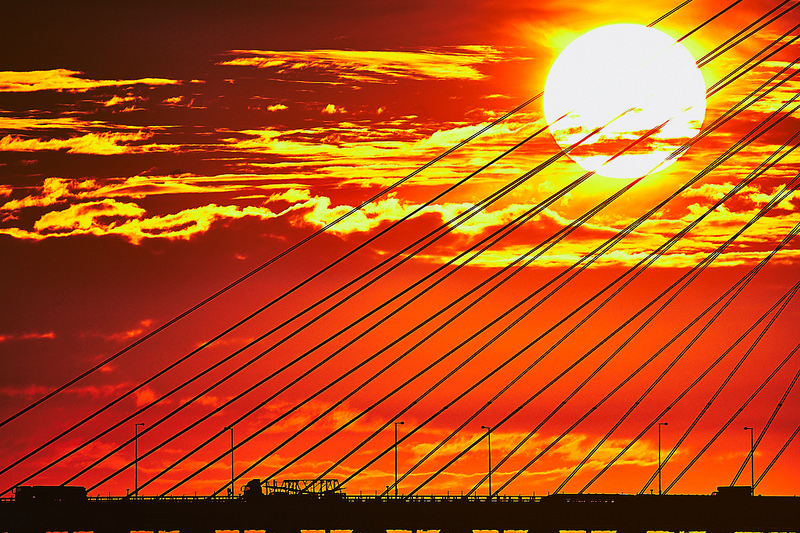 Sun Rise over a Bridge | aotaro via Foter.com  -  CC BY