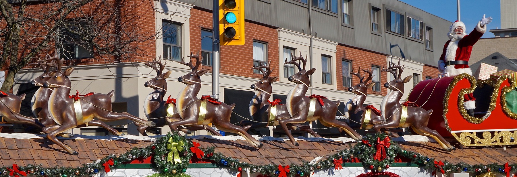 Santa & his Reindeer | Town of Oakville