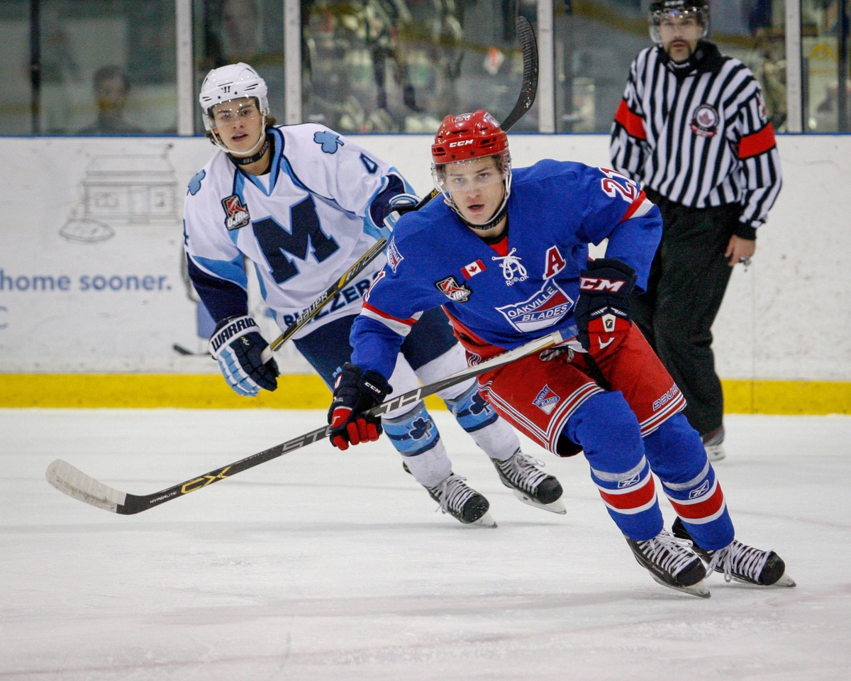Oakville Blades on the Ice | Kevin Sousa - OJHLimages