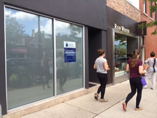 In front of a closed store in Downtown Oakville | Linda Nazareth