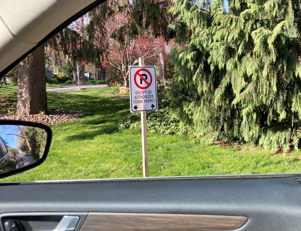 no-parking-sign-oakville-news