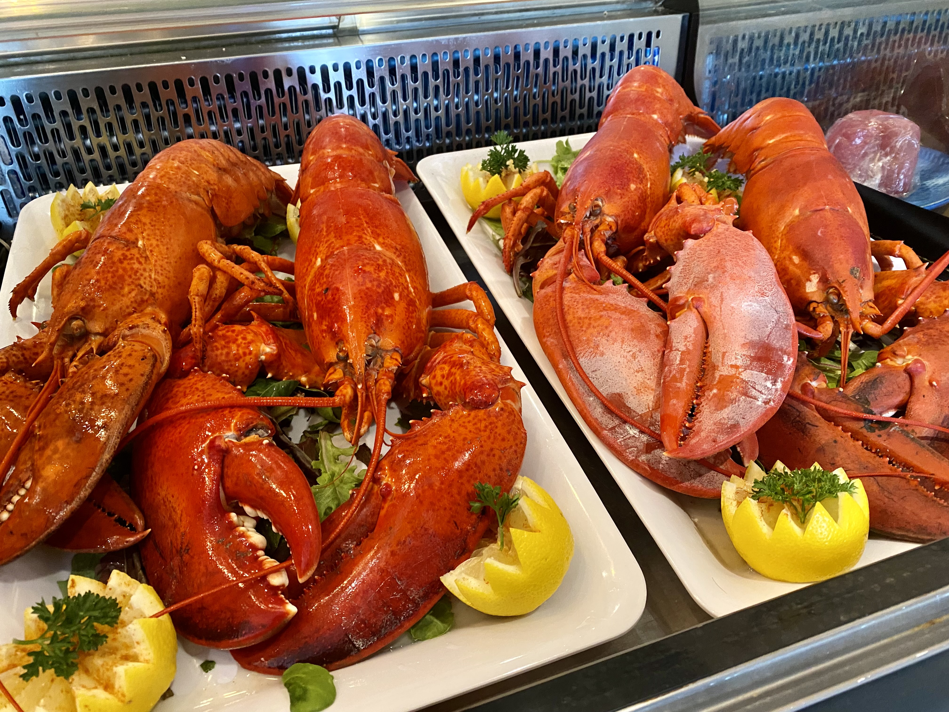Freshly steamed lobsters at The Mermaid and the Oyster | The Mermaid and the Oyster