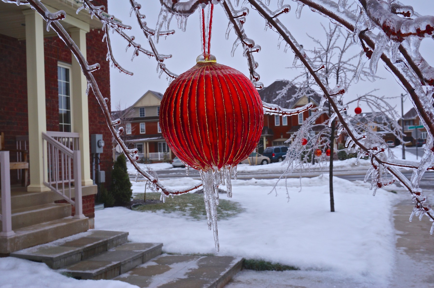 Christmas ornament | OakvilleNews.Org