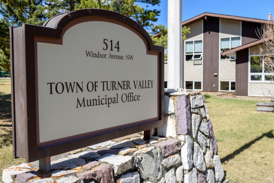 NEWS-Turner Valley Municipal Office RK 7146
