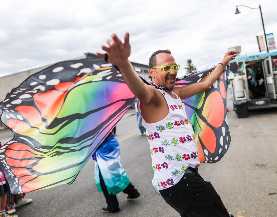 SA-Okotoks Pride 2022 BWC 6565 web