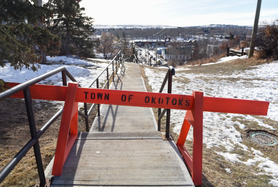 news-clark-ave-stairs-rk-0715web